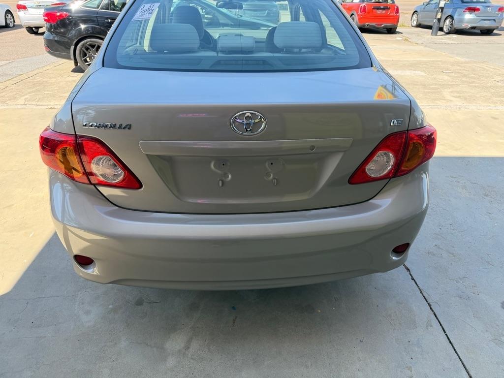 Toyota Corolla  2009