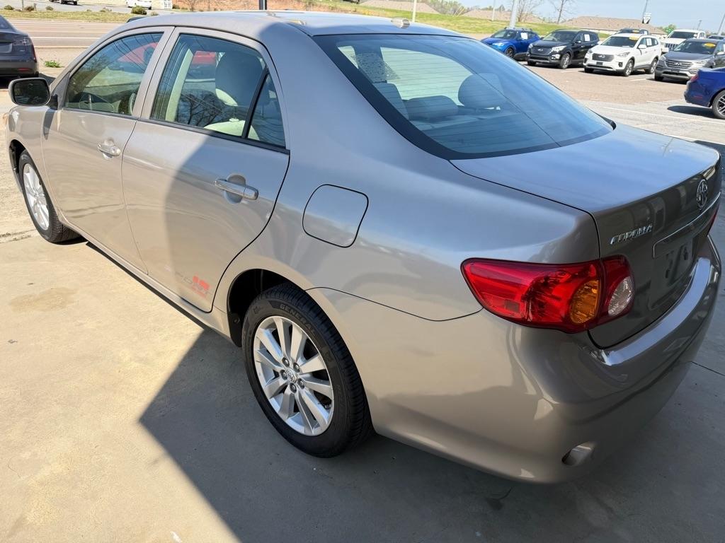 Toyota Corolla  2009