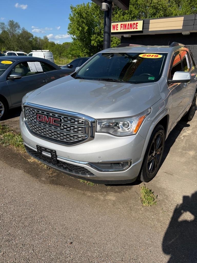 GMC Acadia Denali 2019