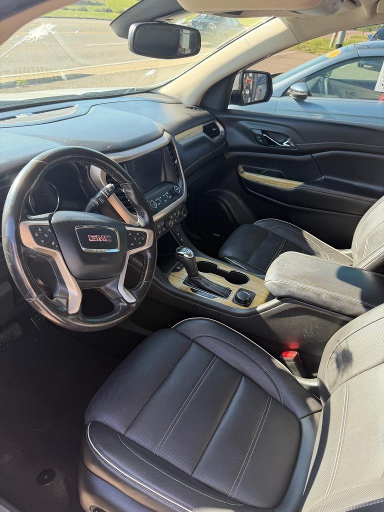 GMC Acadia Denali 2019