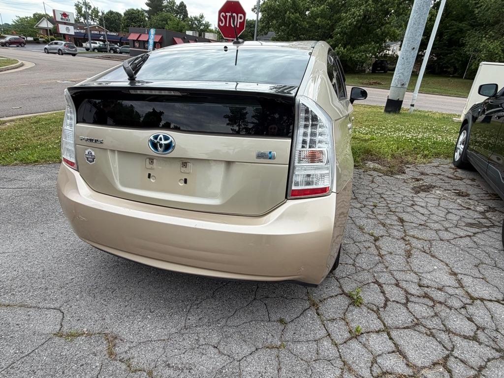 Toyota Prius Prius V 2010