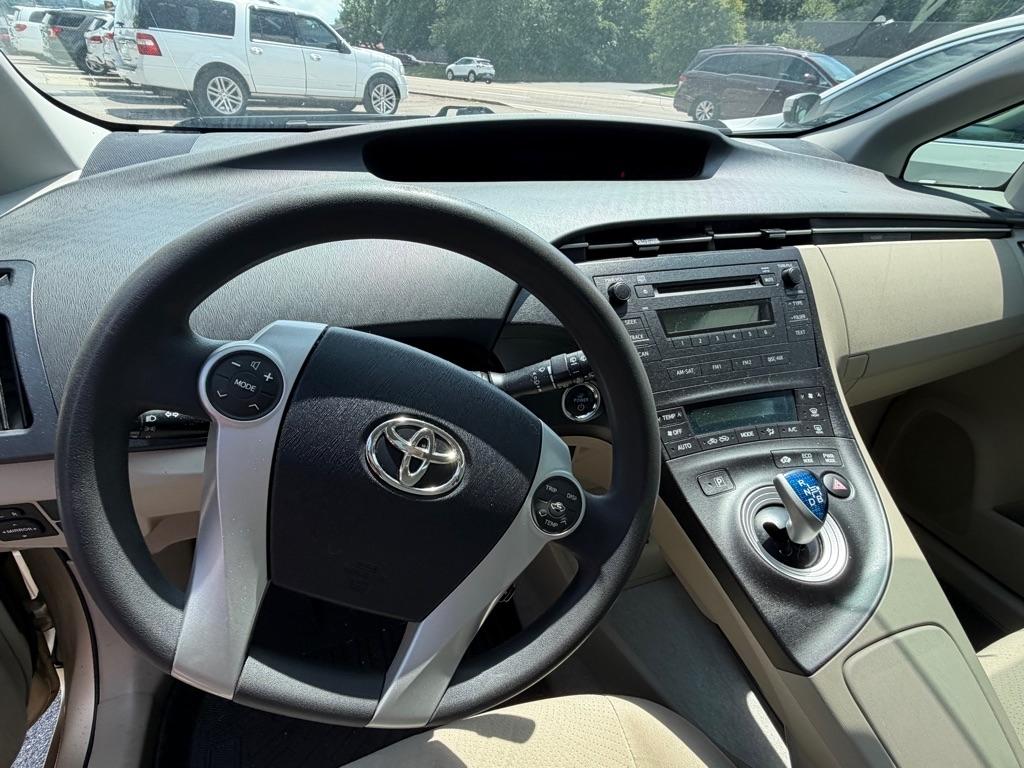 Toyota Prius Prius V 2010