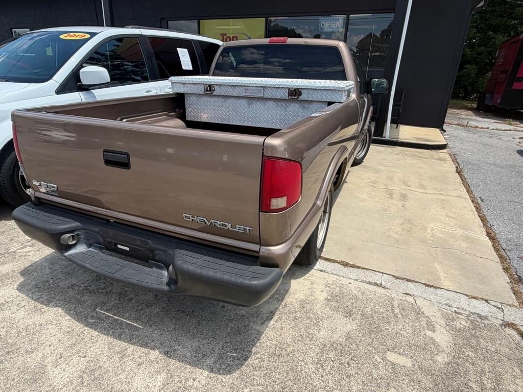 Chevrolet S10 Pickup 2WD LS 2003
