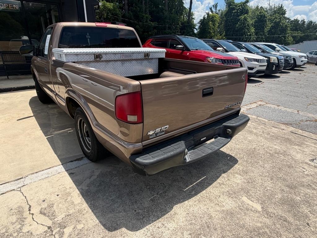 Chevrolet S10 Pickup 2WD LS 2003