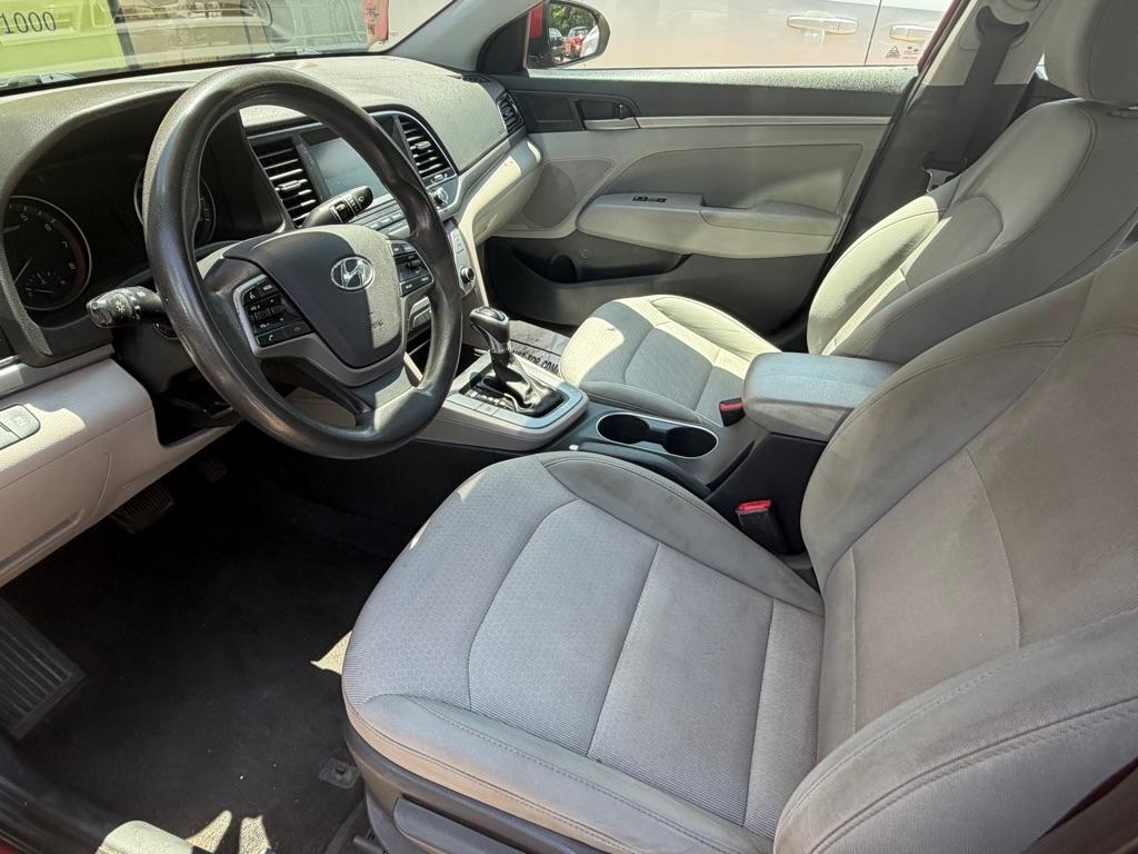 Hyundai Elantra Value Edition 6A 2017