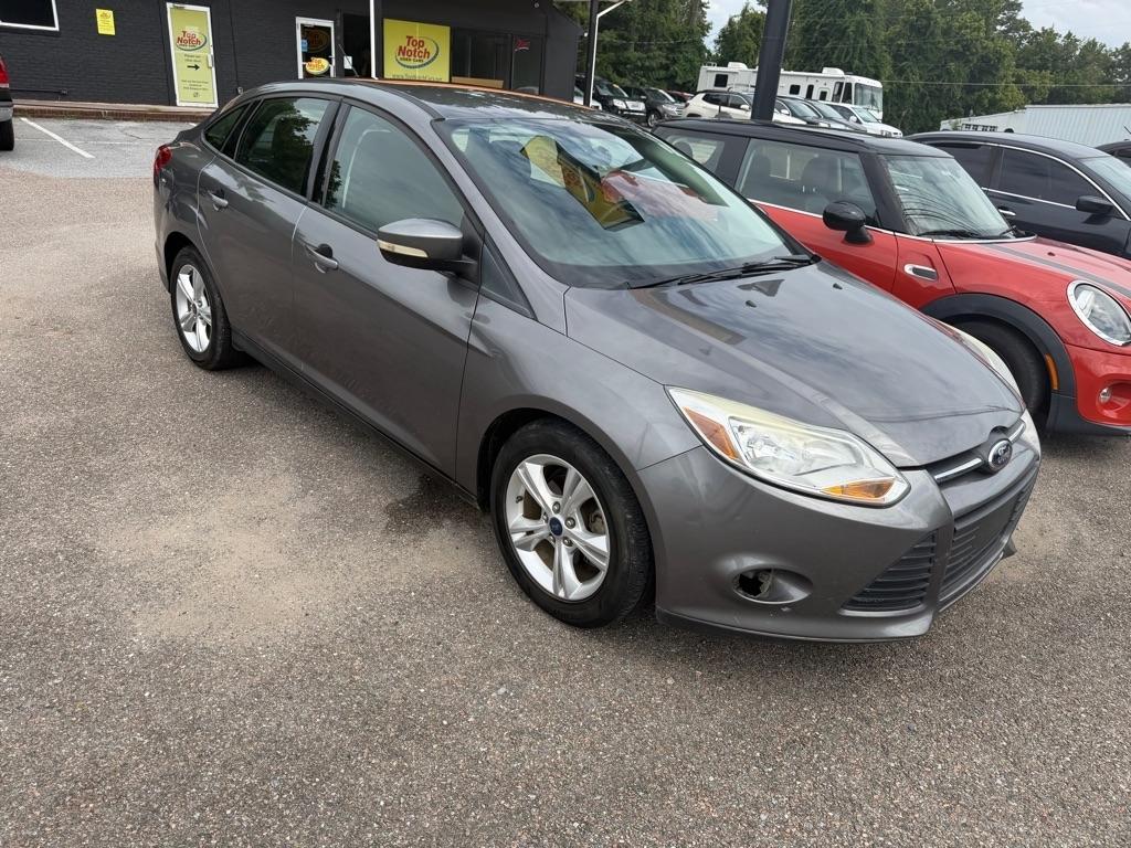 Ford Focus SE Sedan 2013