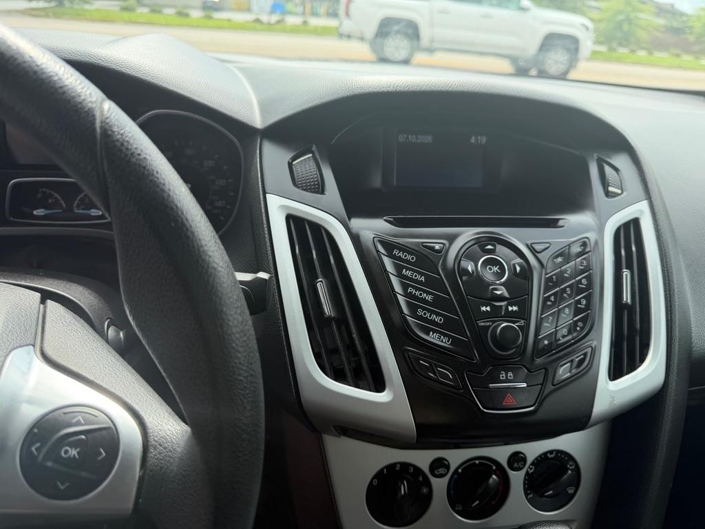 Ford Focus SE Sedan 2013