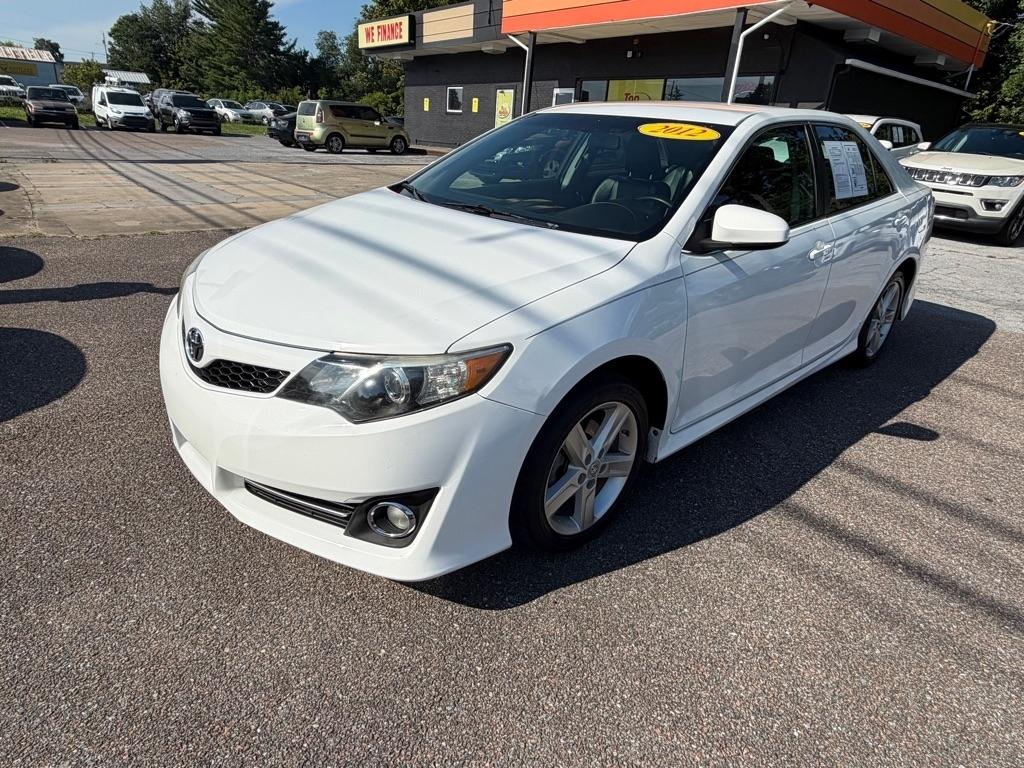 Toyota Camry SE 2012