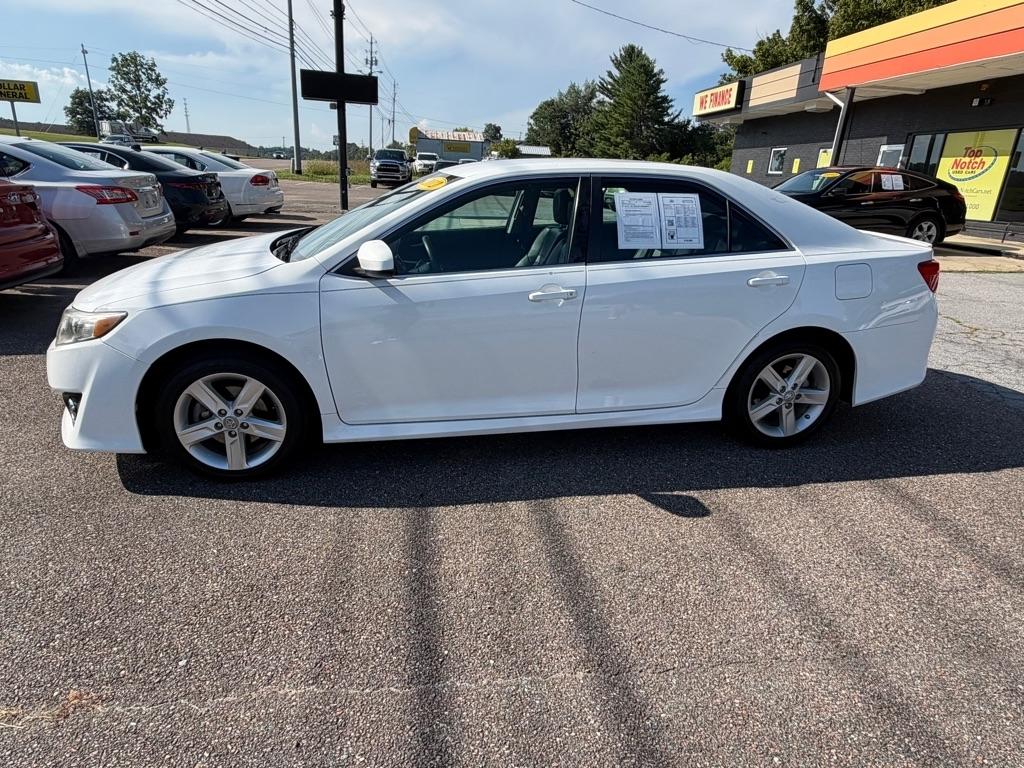 Toyota Camry SE 2012