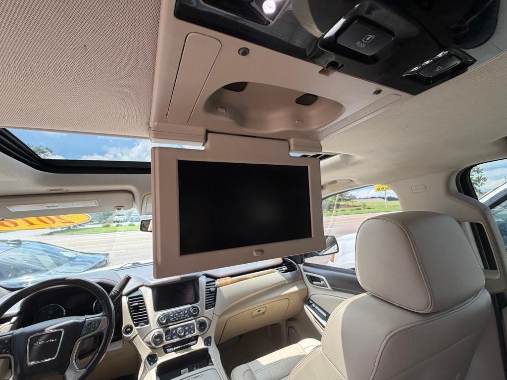 GMC Yukon Denali 4WD 2016