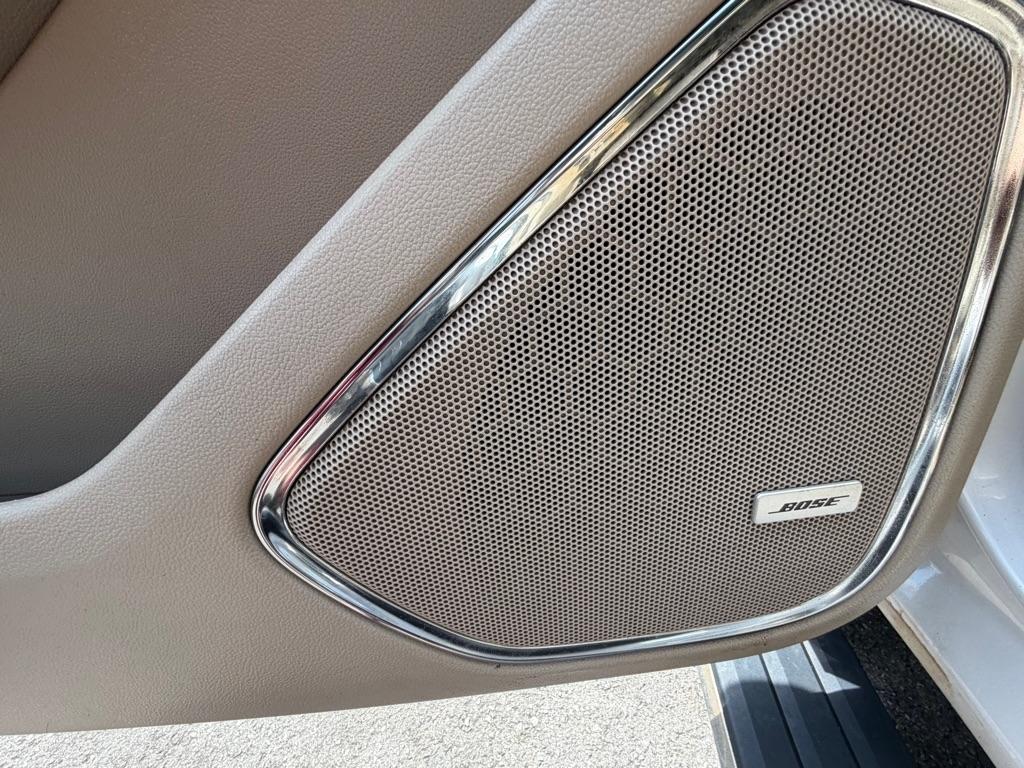 GMC Yukon Denali 4WD 2016