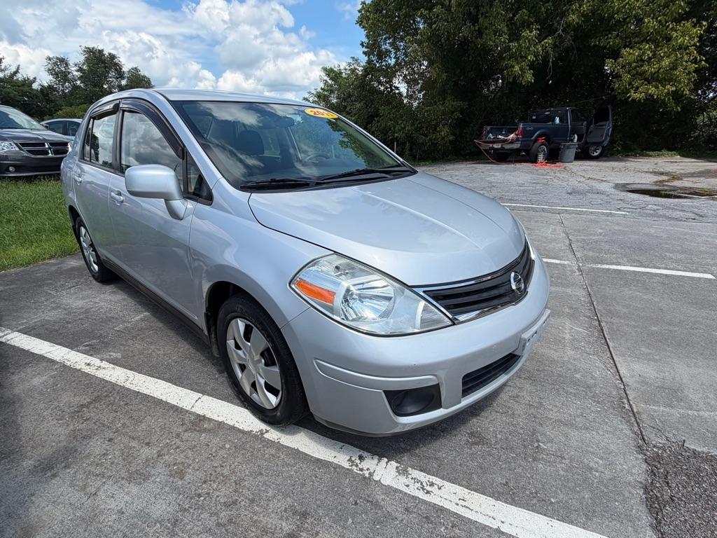Nissan Versa 1.8 S Sedan 2011