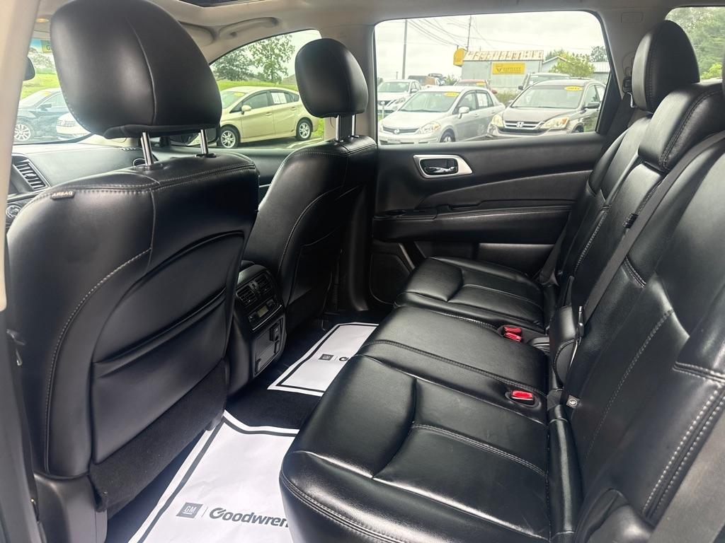 Nissan Pathfinder S 2WD 2015