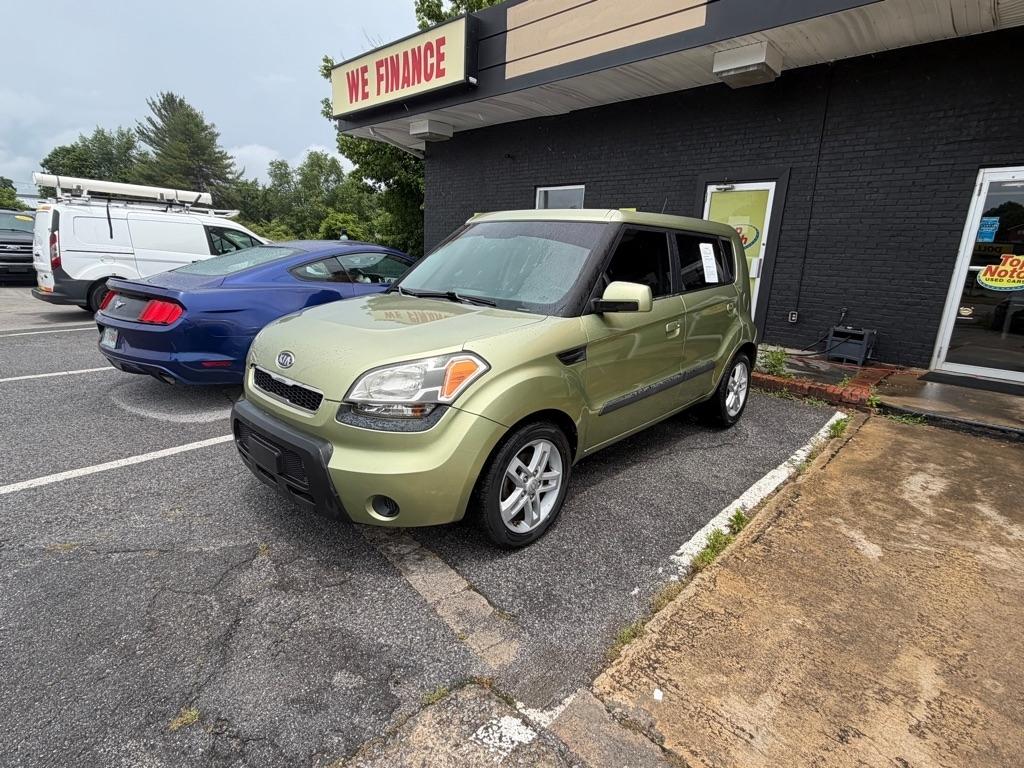 Kia Soul + 2010