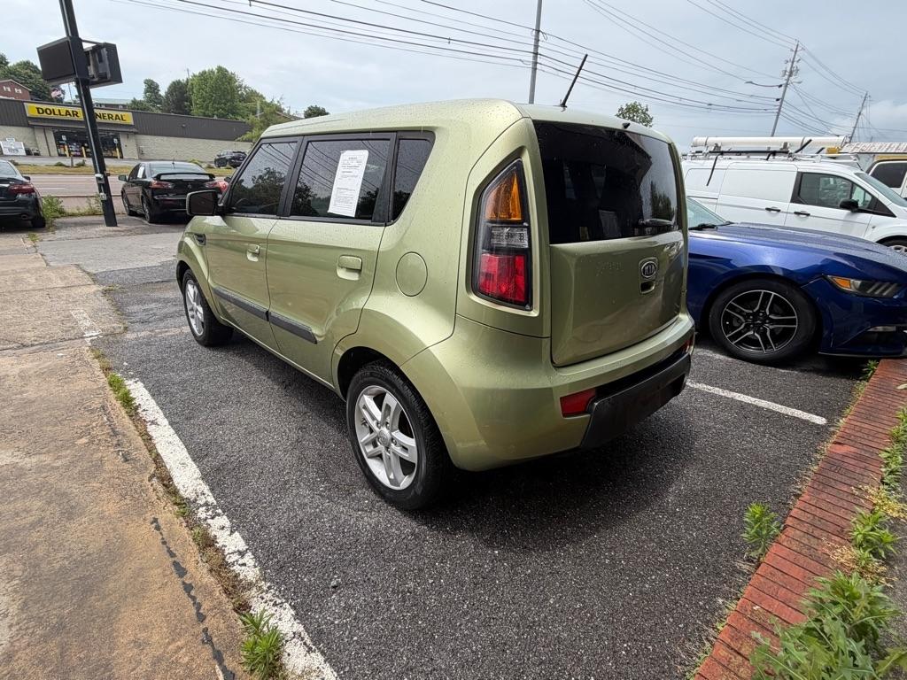 Kia Soul + 2010