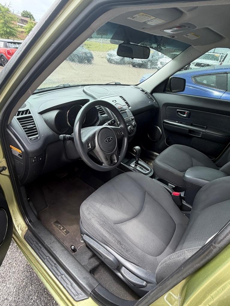 Kia Soul + 2010