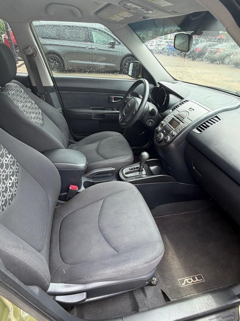 Kia Soul + 2010