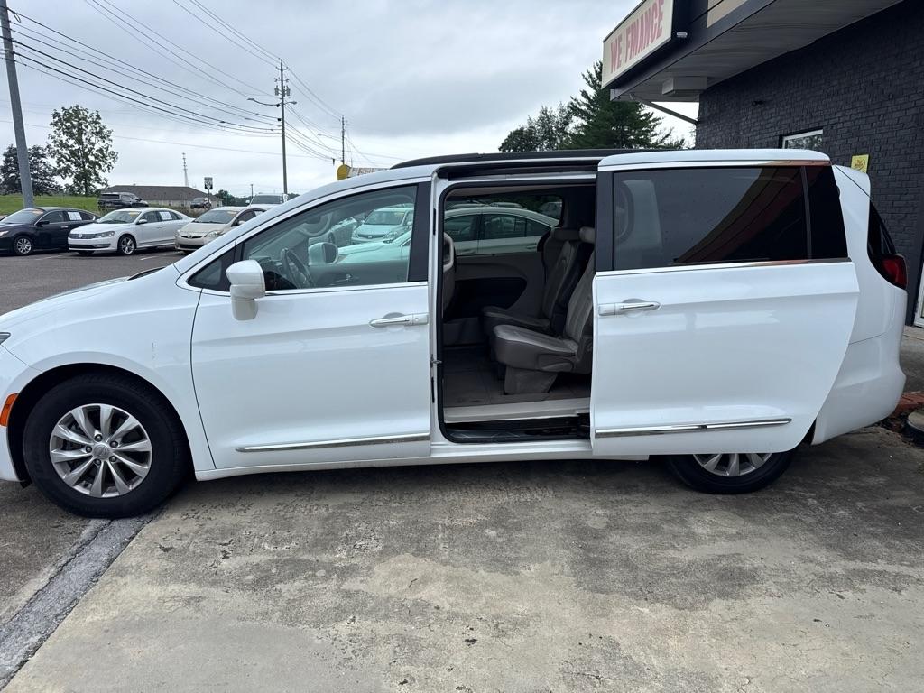 Chrysler Pacifica Touring-L 2017