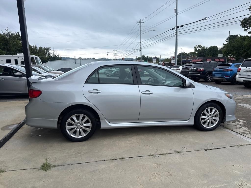 Toyota Corolla S 4-Speed AT 2010