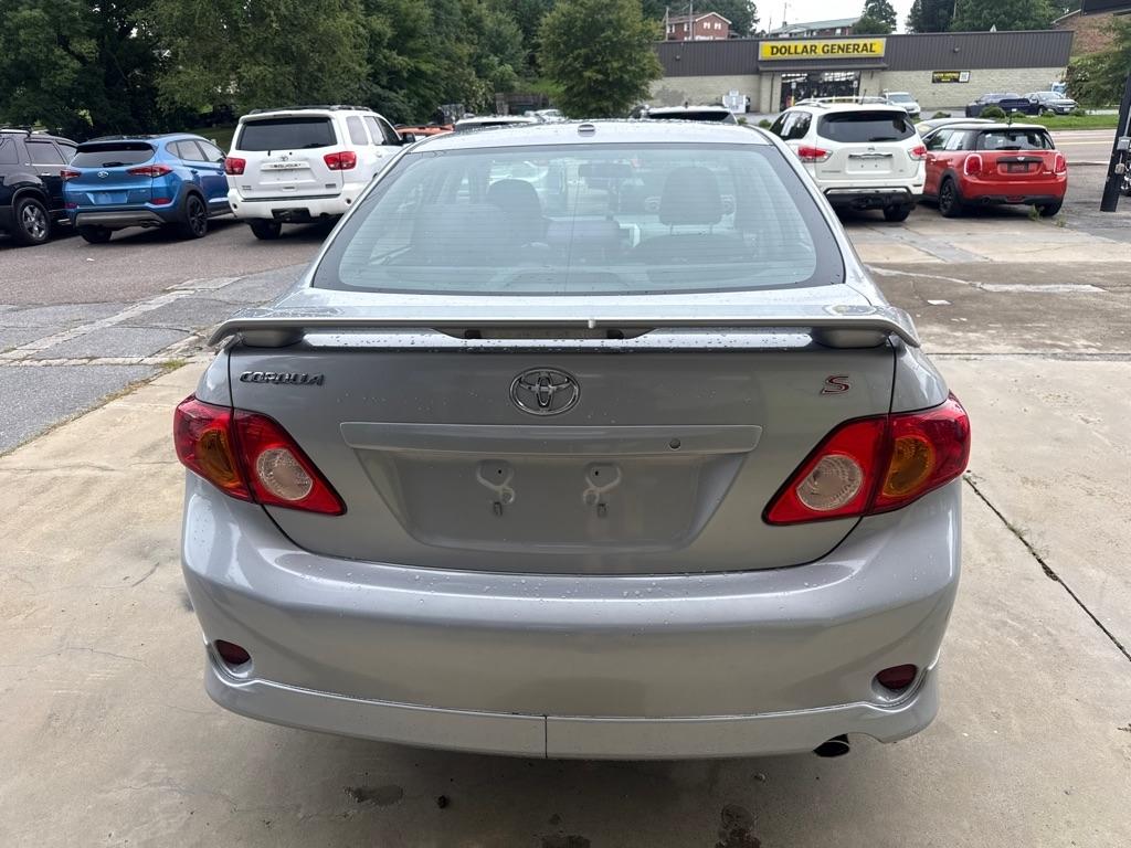 Toyota Corolla S 4-Speed AT 2010