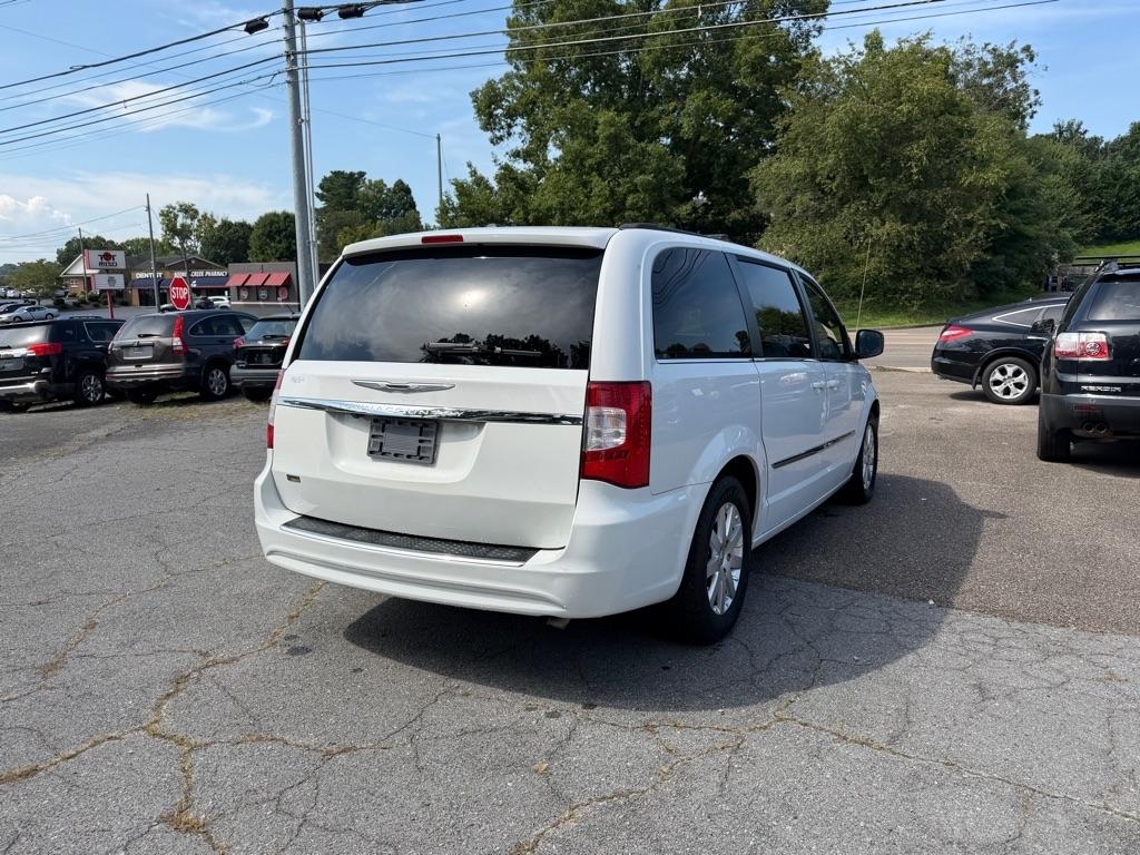 Chrysler Town & Country Touring 2016