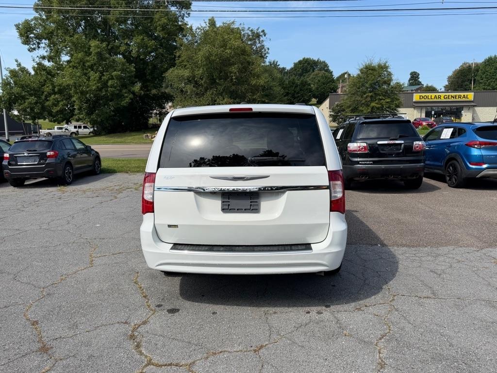 Chrysler Town & Country Touring 2016