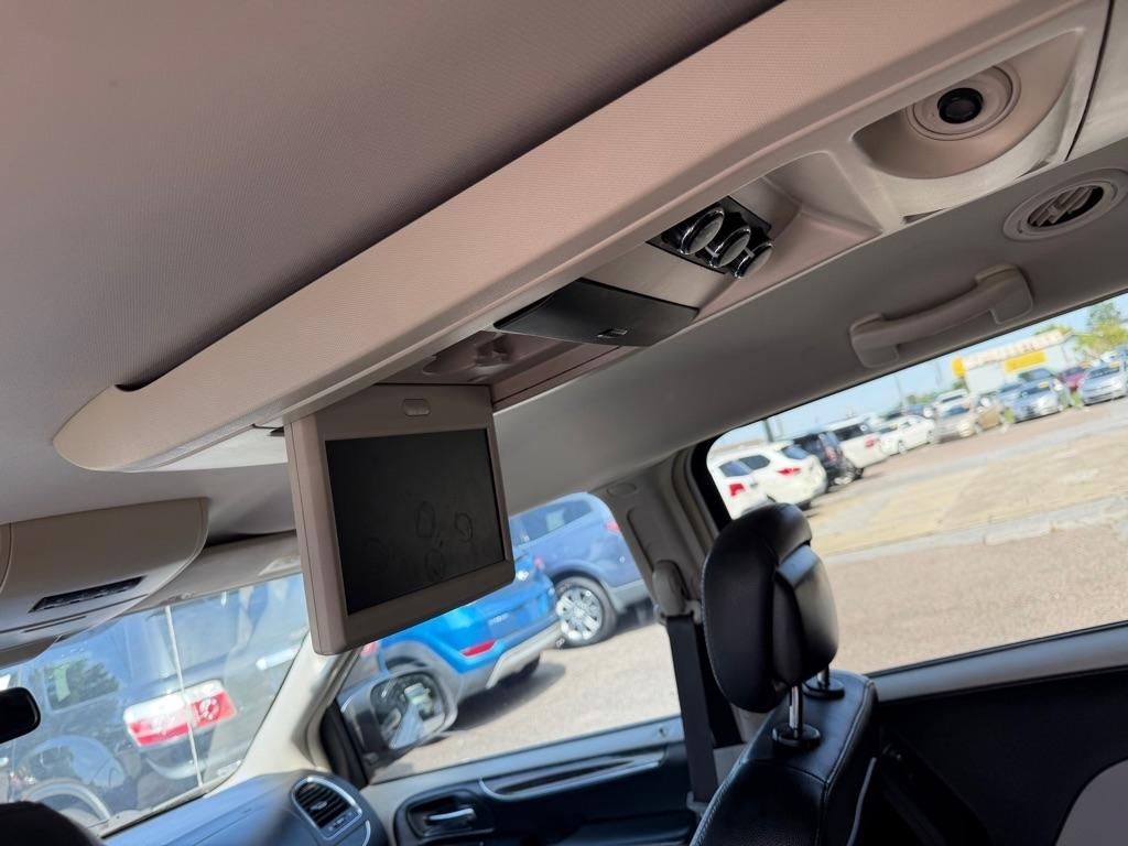 Chrysler Town & Country Touring 2016