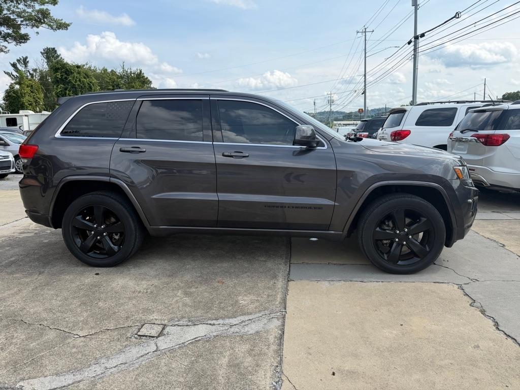 Jeep Grand Cherokee Laredo 4WD 2015