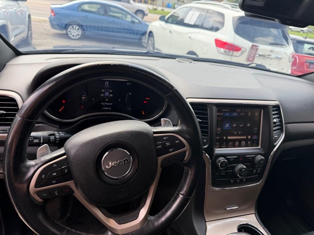 Jeep Grand Cherokee Laredo 4WD 2015