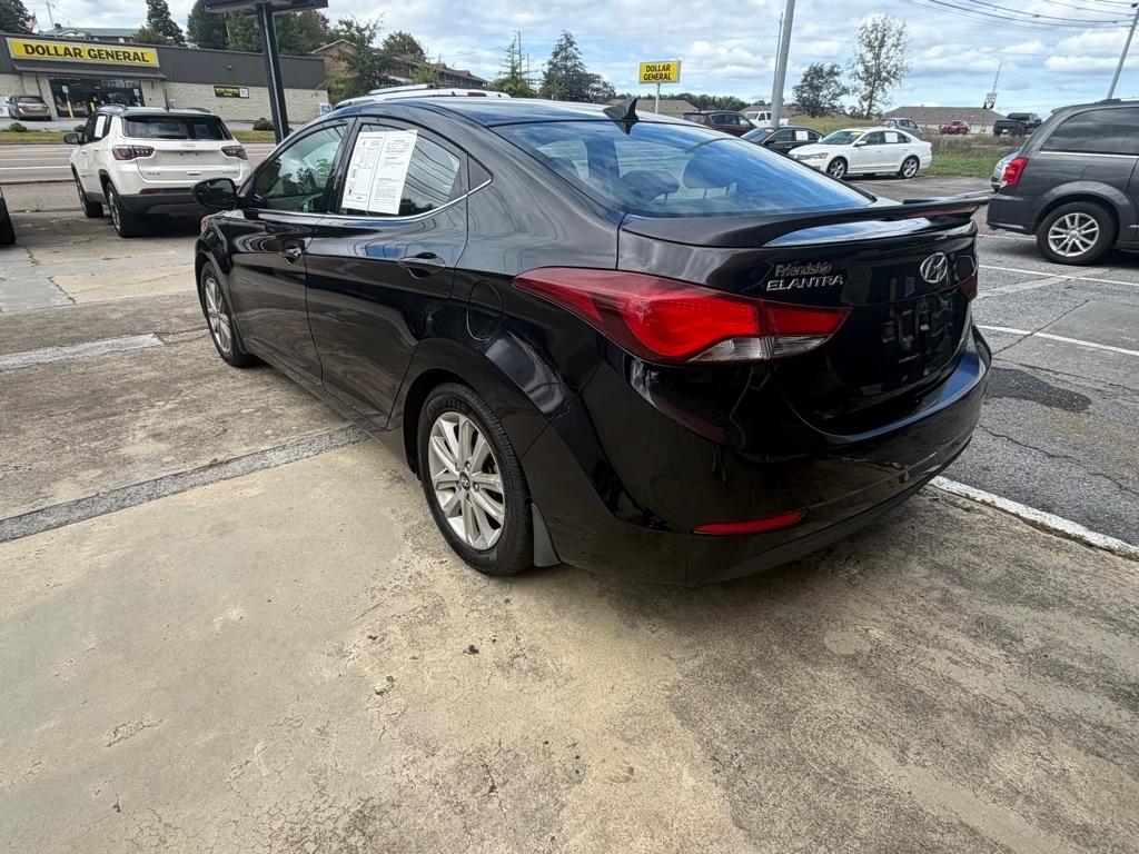 Hyundai Elantra SE 6AT 2015