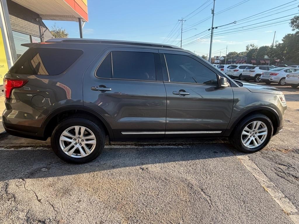 Ford Explorer XLT 4WD 2018