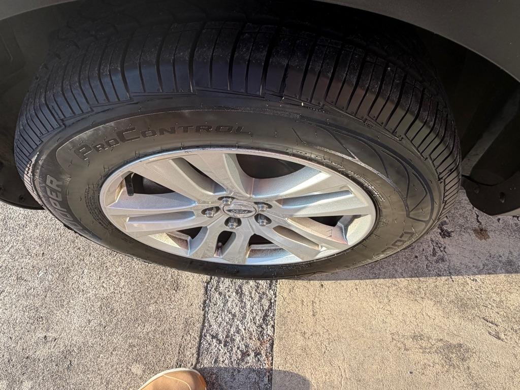 Ford Explorer XLT 4WD 2018