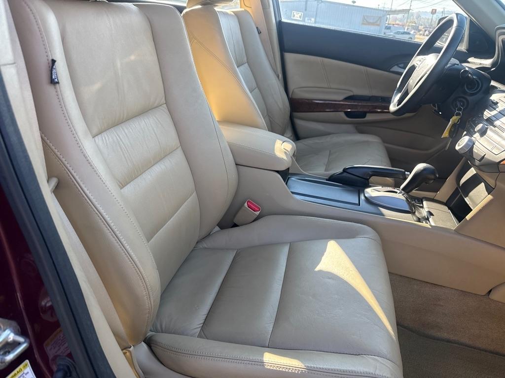 Honda Accord EX-L V6 Sedan AT 2012
