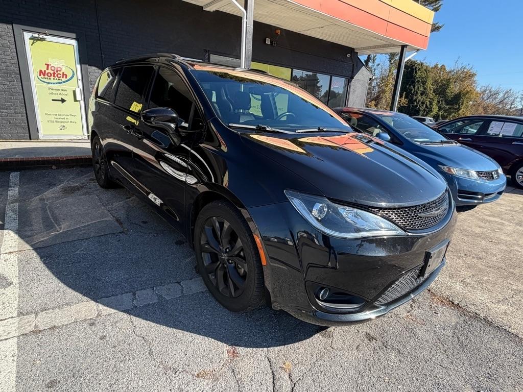 Chrysler Pacifica Touring-L 2020