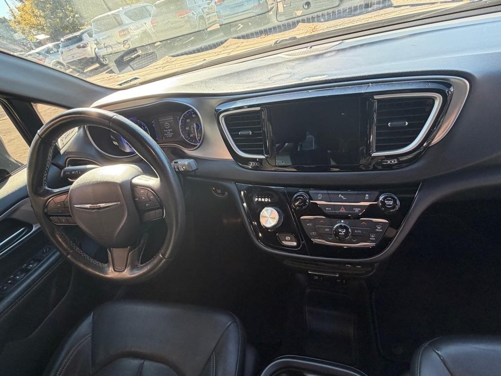 Chrysler Pacifica Touring-L 2020