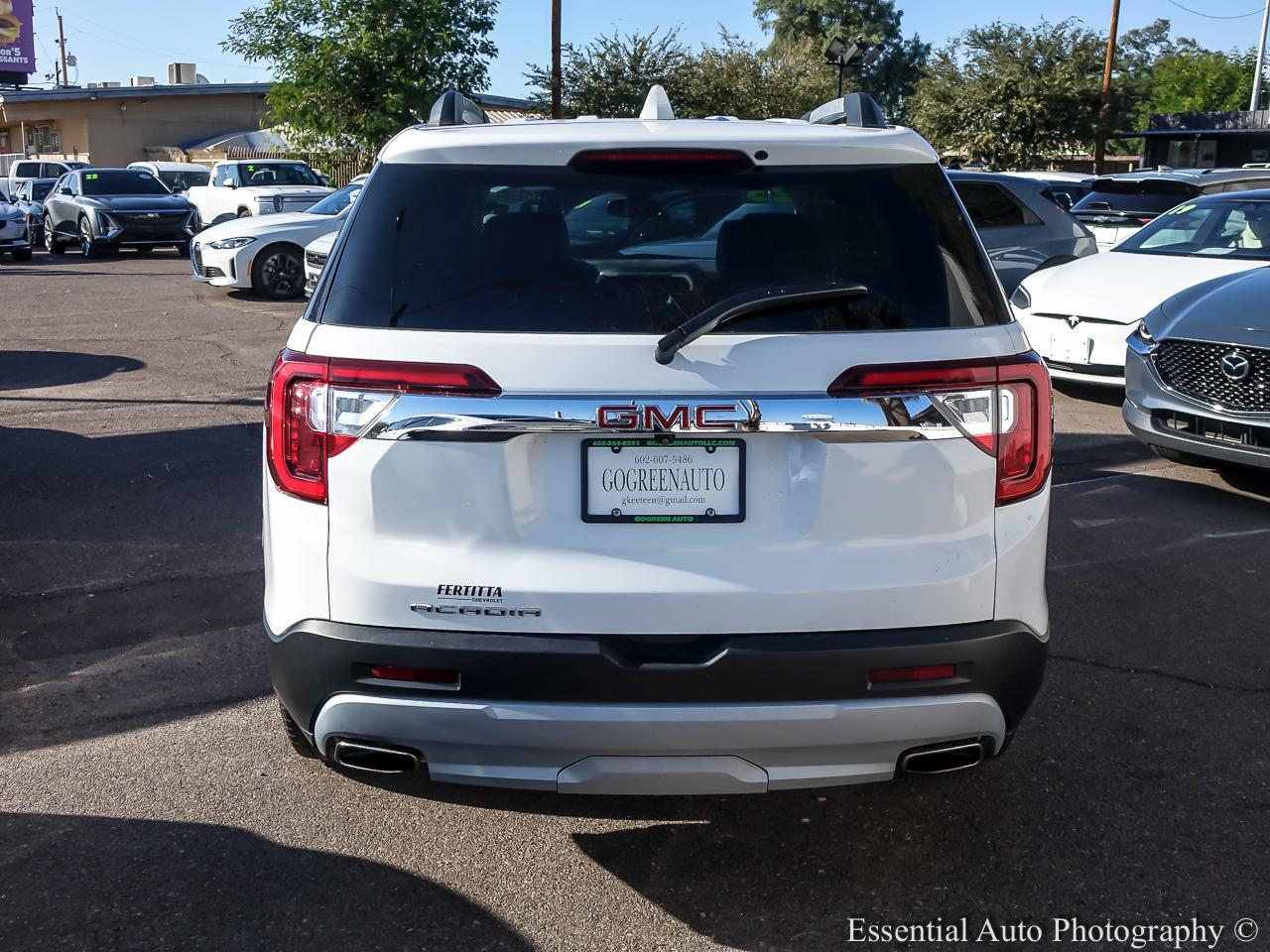 2023 GMC Acadia SLT - White exterior view 6