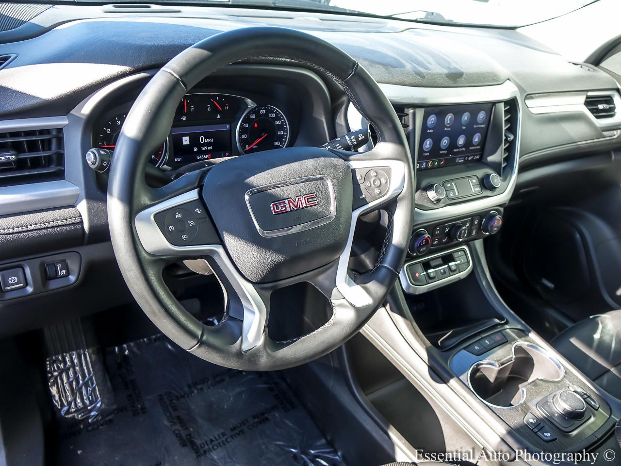 2023 GMC Acadia SLT - White exterior view 10