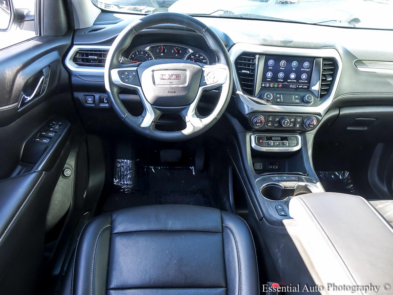 2023 GMC Acadia SLT - White exterior view 13