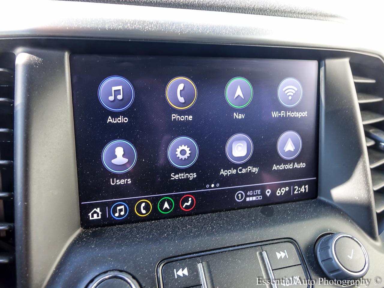 2023 GMC Acadia SLT - White exterior view 15