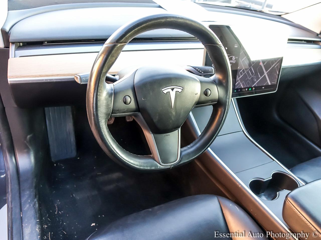 2018 Tesla Model 3 Long Range 4D Sedan AWD - Gray exterior view 10