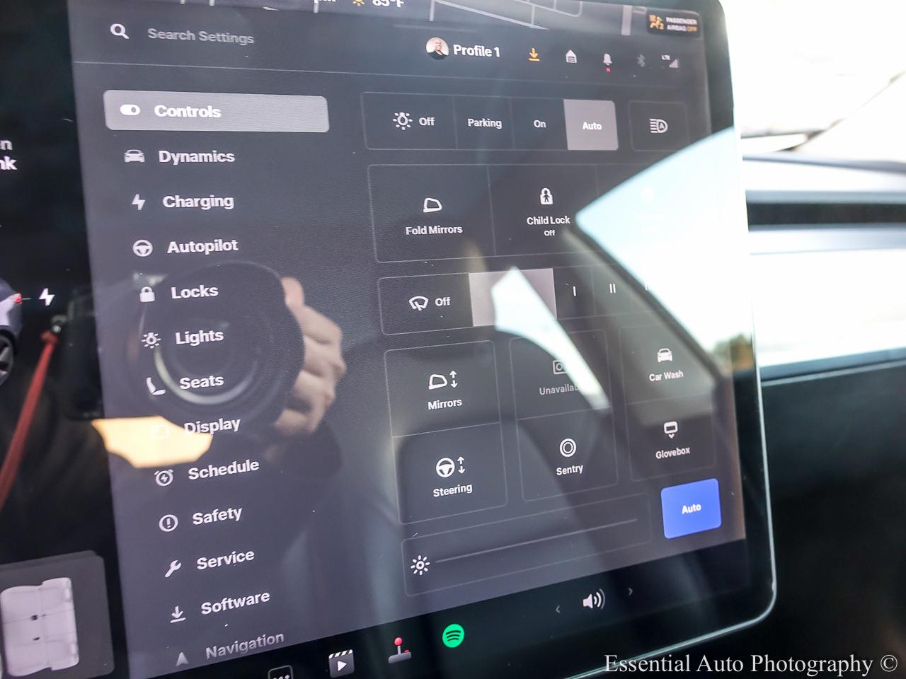 2018 Tesla Model 3 Long Range 4D Sedan AWD - Gray exterior view 18