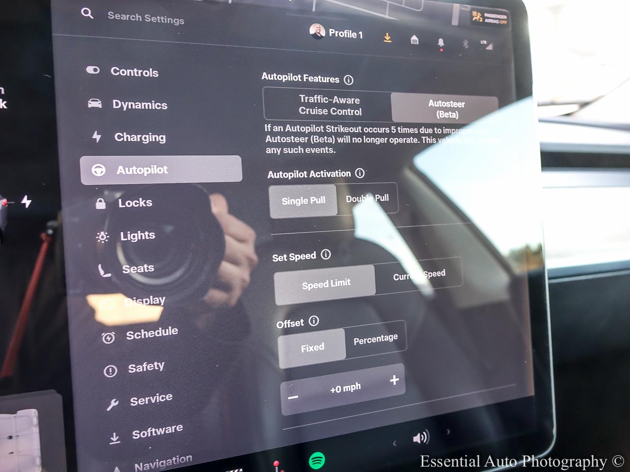 2018 Tesla Model 3 Long Range 4D Sedan AWD - Gray exterior view 19