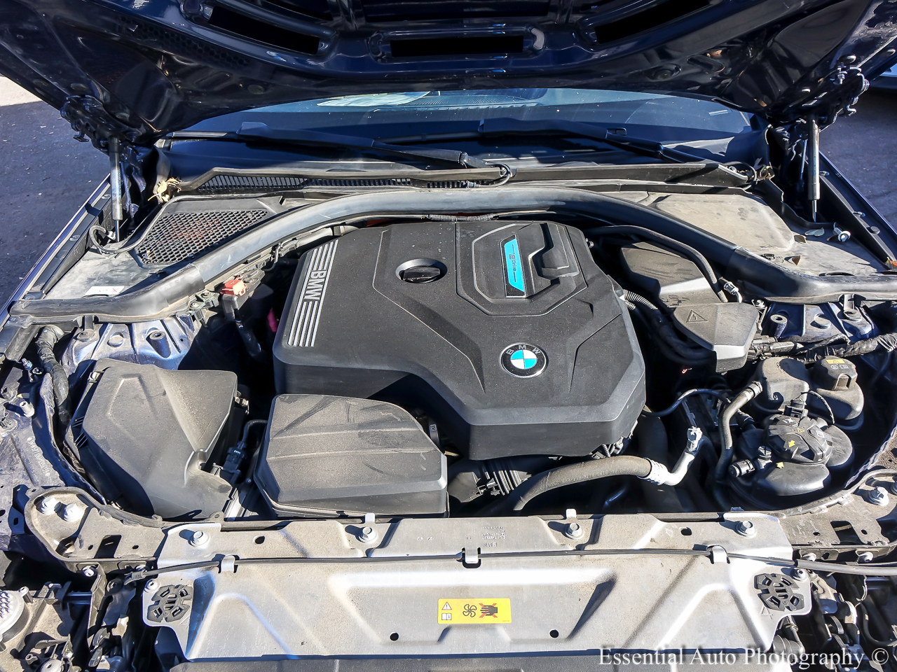 BMW 3-Series 330e 2021