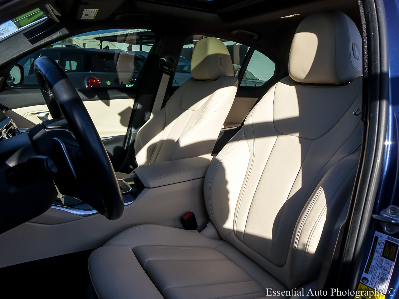 BMW 3-Series 330e 2021