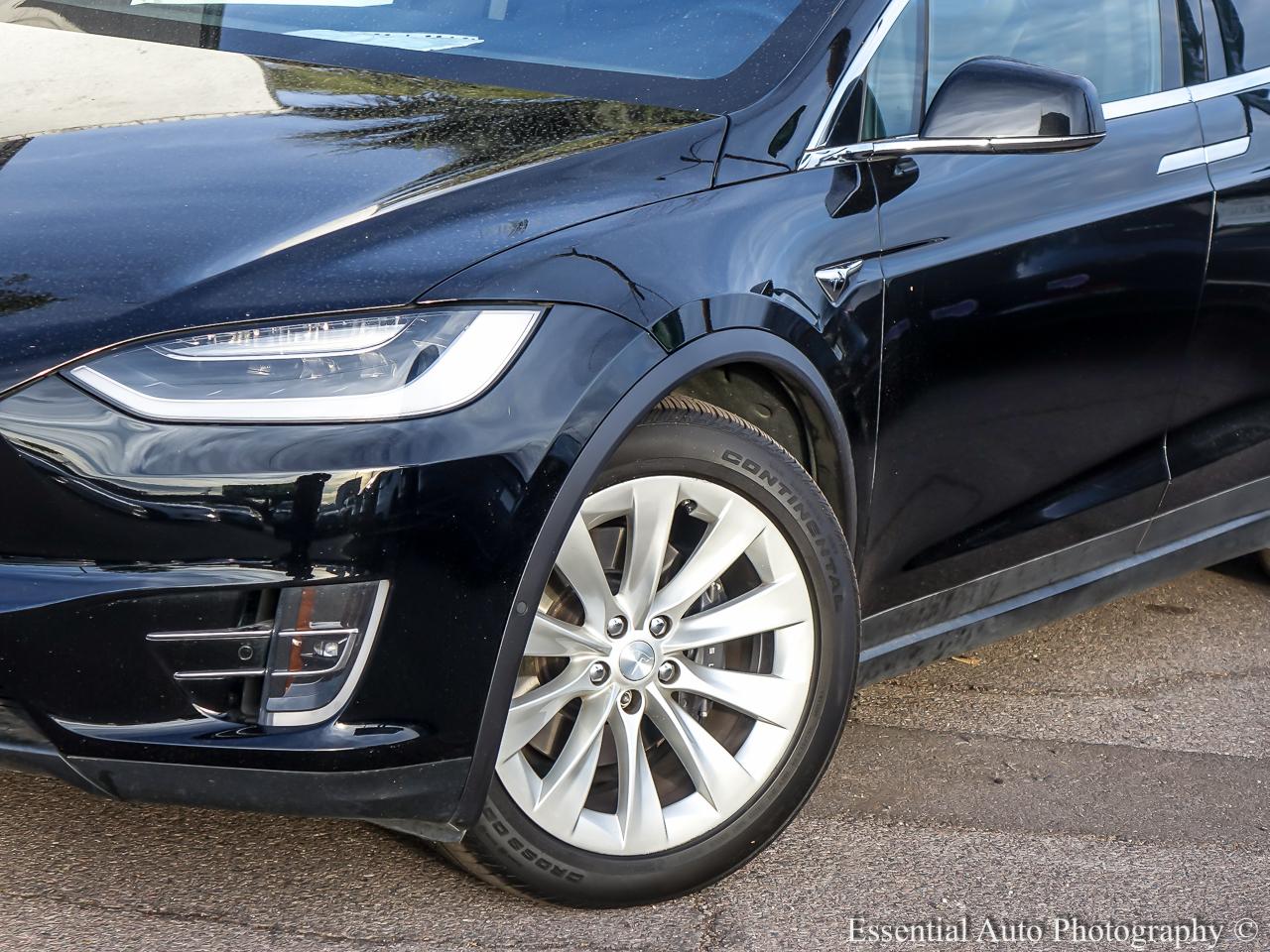 2019 Tesla Model X Long Range 4D SUV AWD - Black exterior view 3