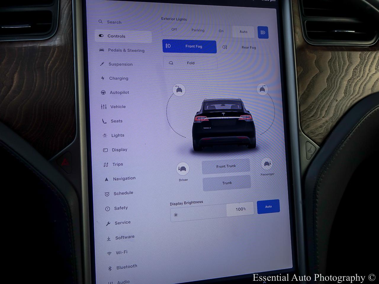 2019 Tesla Model X Long Range 4D SUV AWD - Black exterior view 17