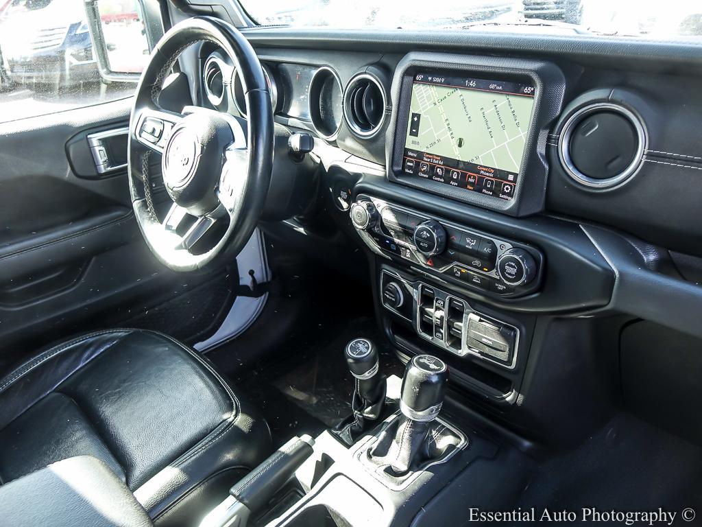 2022 Jeep Wrangler 4xe Unlimited Sahara 4XE 4D SUV 4WD - White exterior view 19