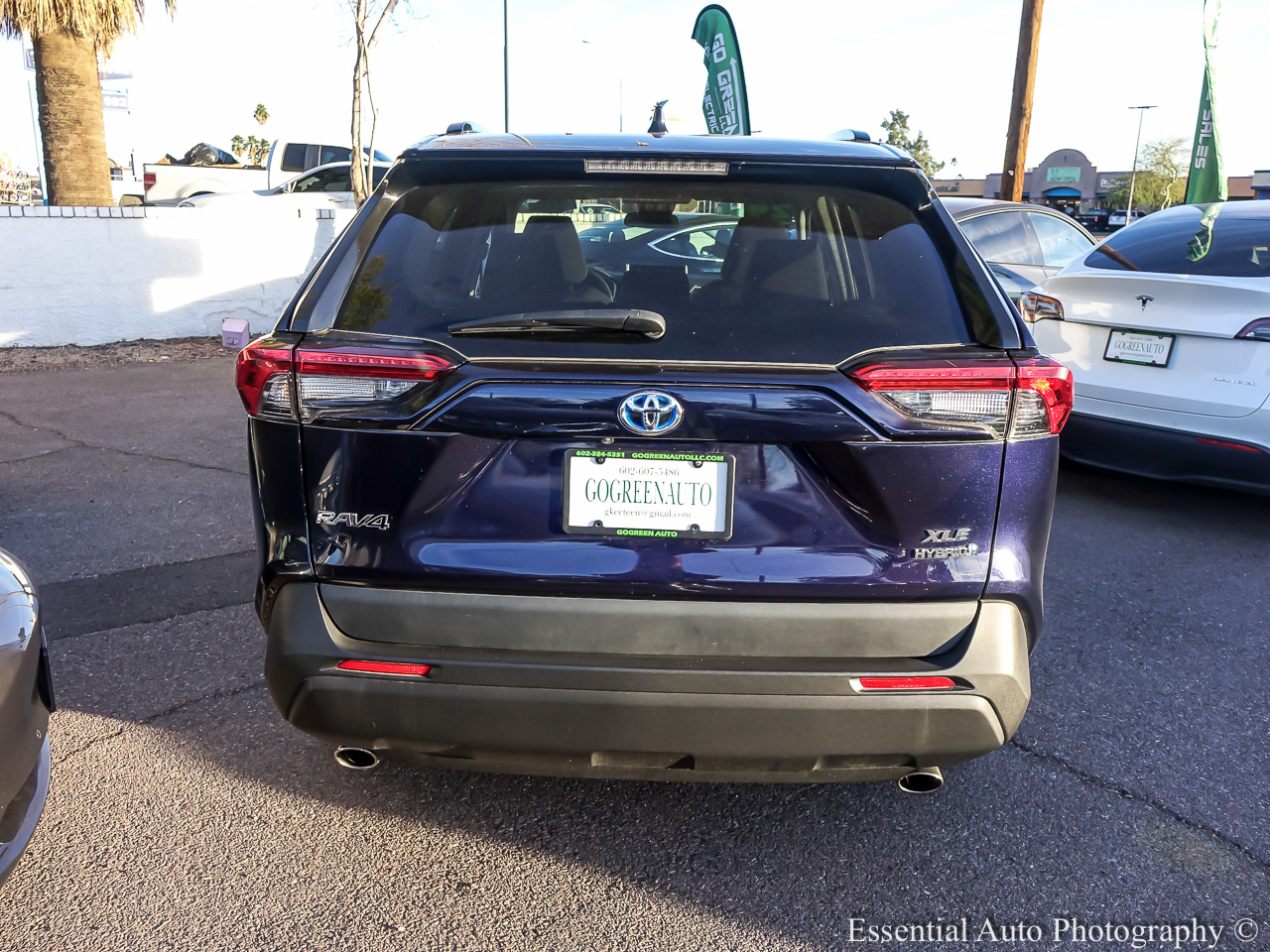 Toyota RAV4 Hybrid XLE 2024