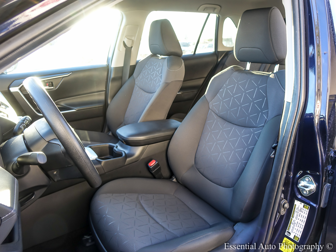 Toyota RAV4 Hybrid XLE 2024