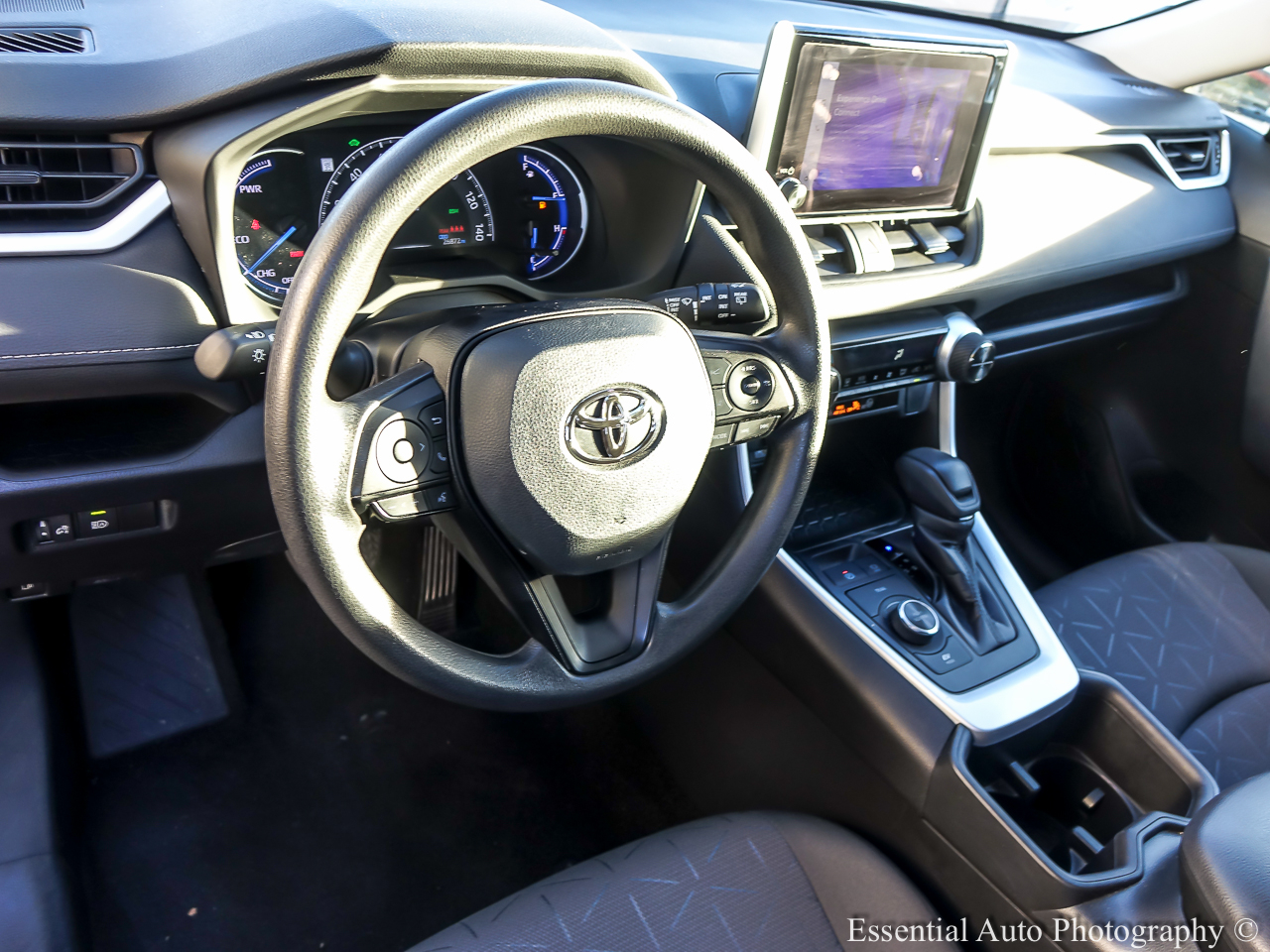 Toyota RAV4 Hybrid XLE 2024